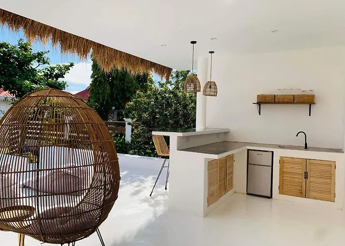 Pawikan Seaview Villa With Breakfast